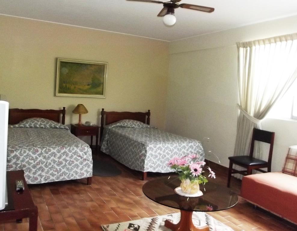 Hostal Gemina Лима Экстерьер фото